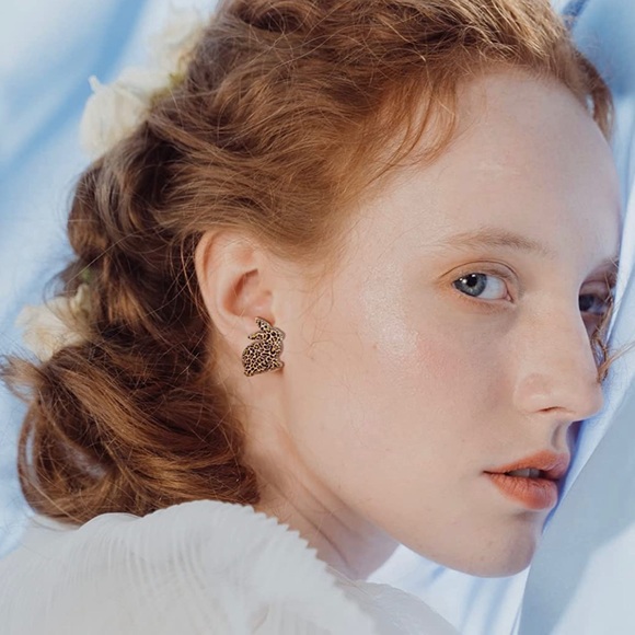 Cheetah Bunny Studs - Picture 5 of 5